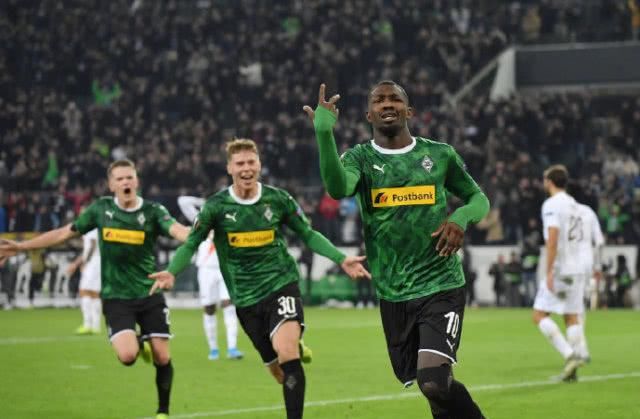 在一场对曼 在一场对曼